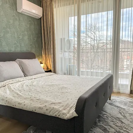 Stylish & Cozy 1br In The Center 普罗夫迪夫