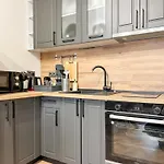 Apartment Stylish & Cozy 1br In The Center *