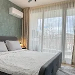 Stylish & Cozy 1br In The Center Apartment Plovdiv