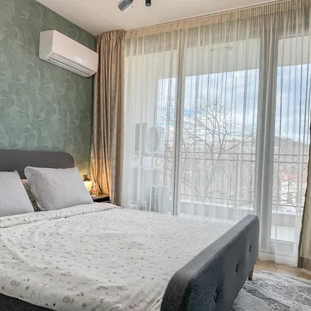 Stylish & Cozy 1br In The Center Апартамент Пловдив