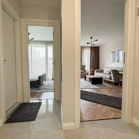 Stylish & Cozy 1br In The Center