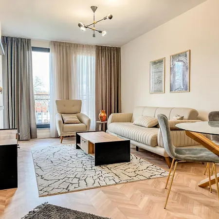 Elegant 1br With Balcony In By Flat Manаger Apartment Plovdiv