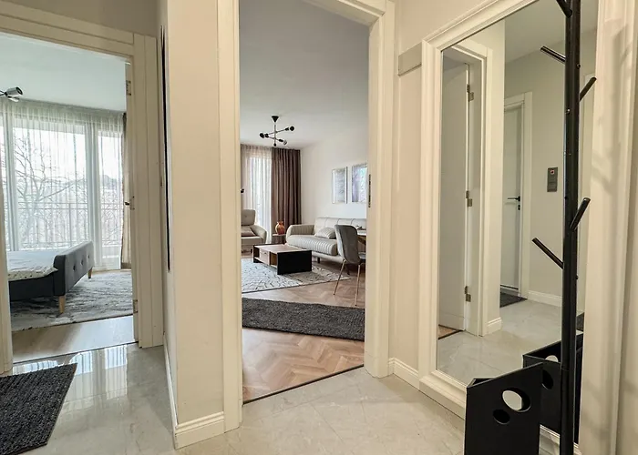 Stylish & Cozy 1br In The Center * بلوفديف