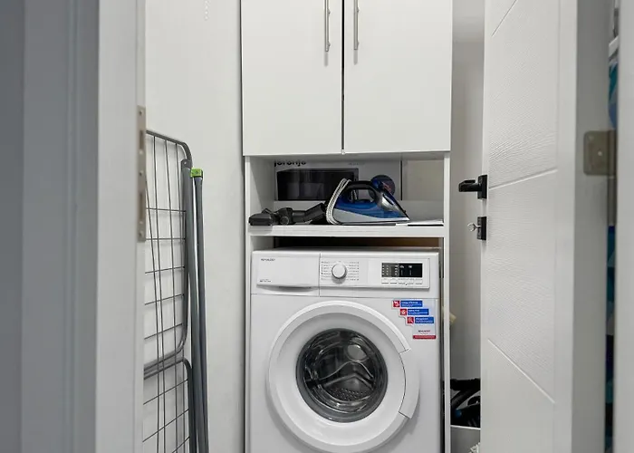 Stylish & Cozy 1br In The Center بلوفديف